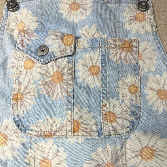 No boundaries women’s Jean Overalls with daisy pattern - Picture 4 of 10